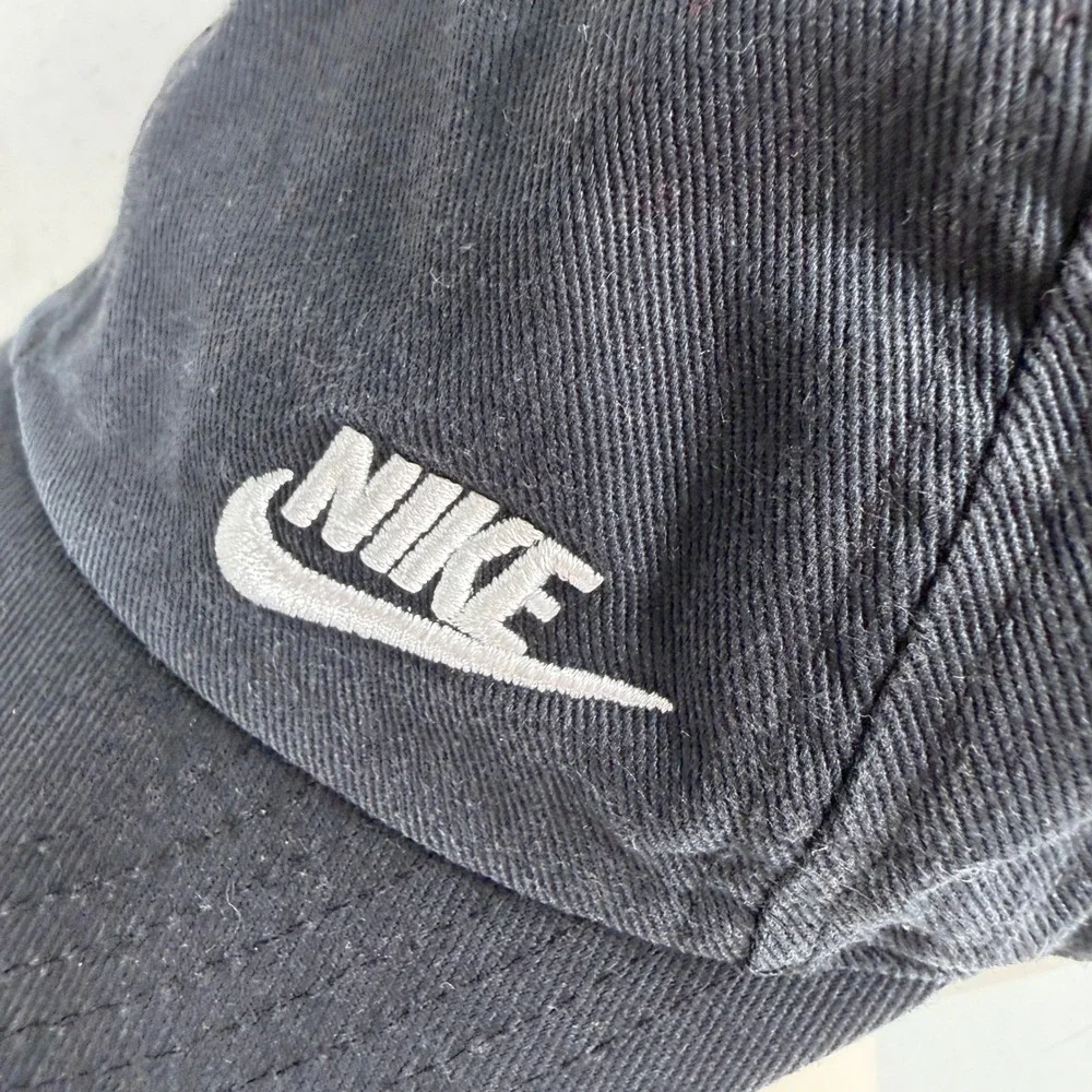 Nike One Size Hat Heritage86 Black Adjustable Futura Logo Dad Cap Strapback